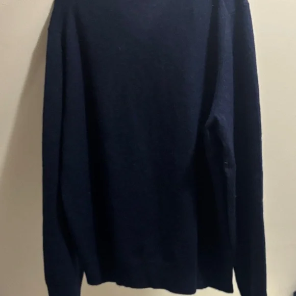 Grant Thomas Men's V-Neck Sweater - 100% cashmere Deep Navy - Picture 3 of 3